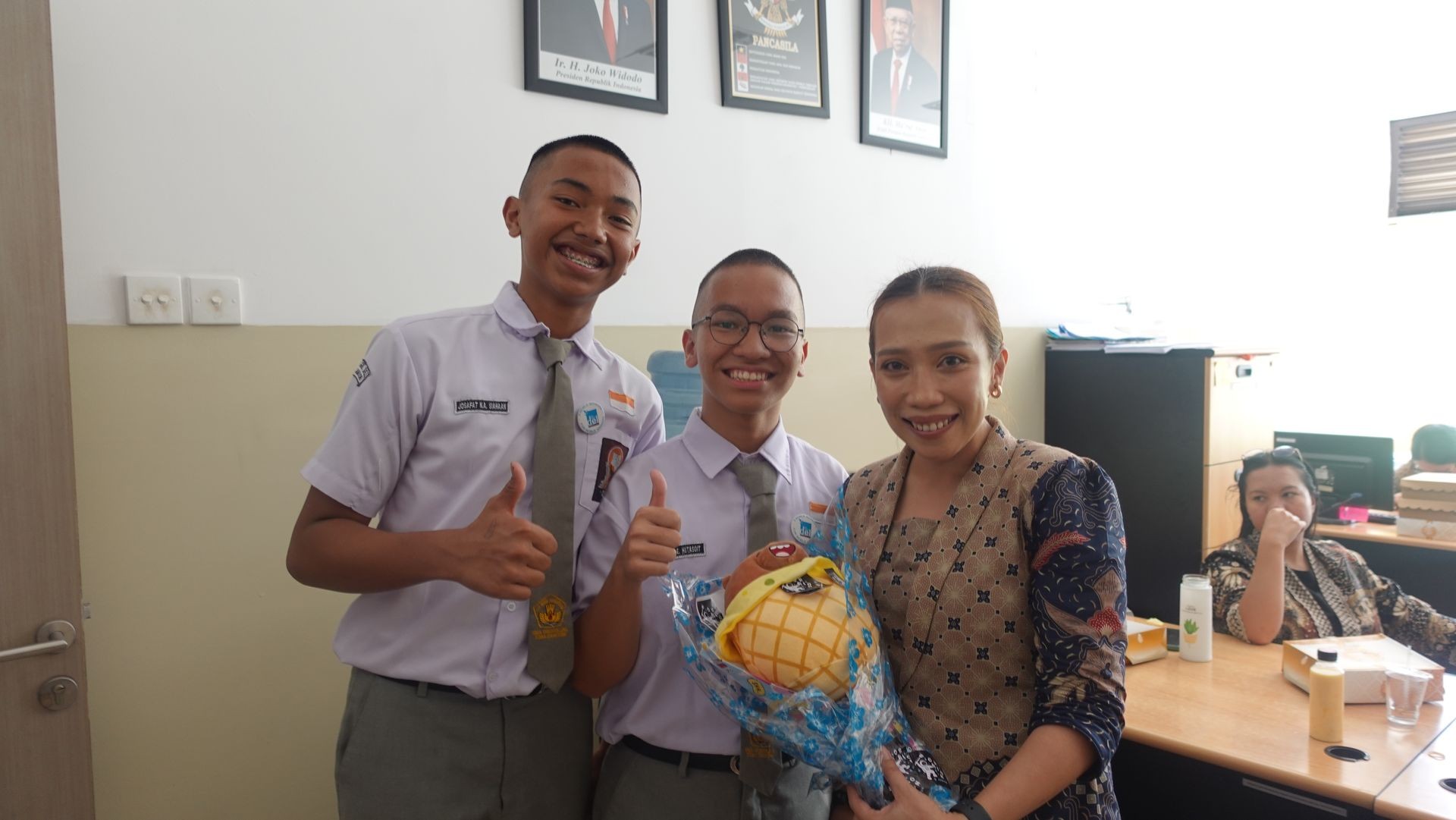 With Headmaster SMA Unggul Del